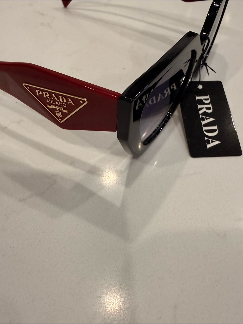 NWT Designer Inspired Oversized Sunglasses - Picture 4 of 6